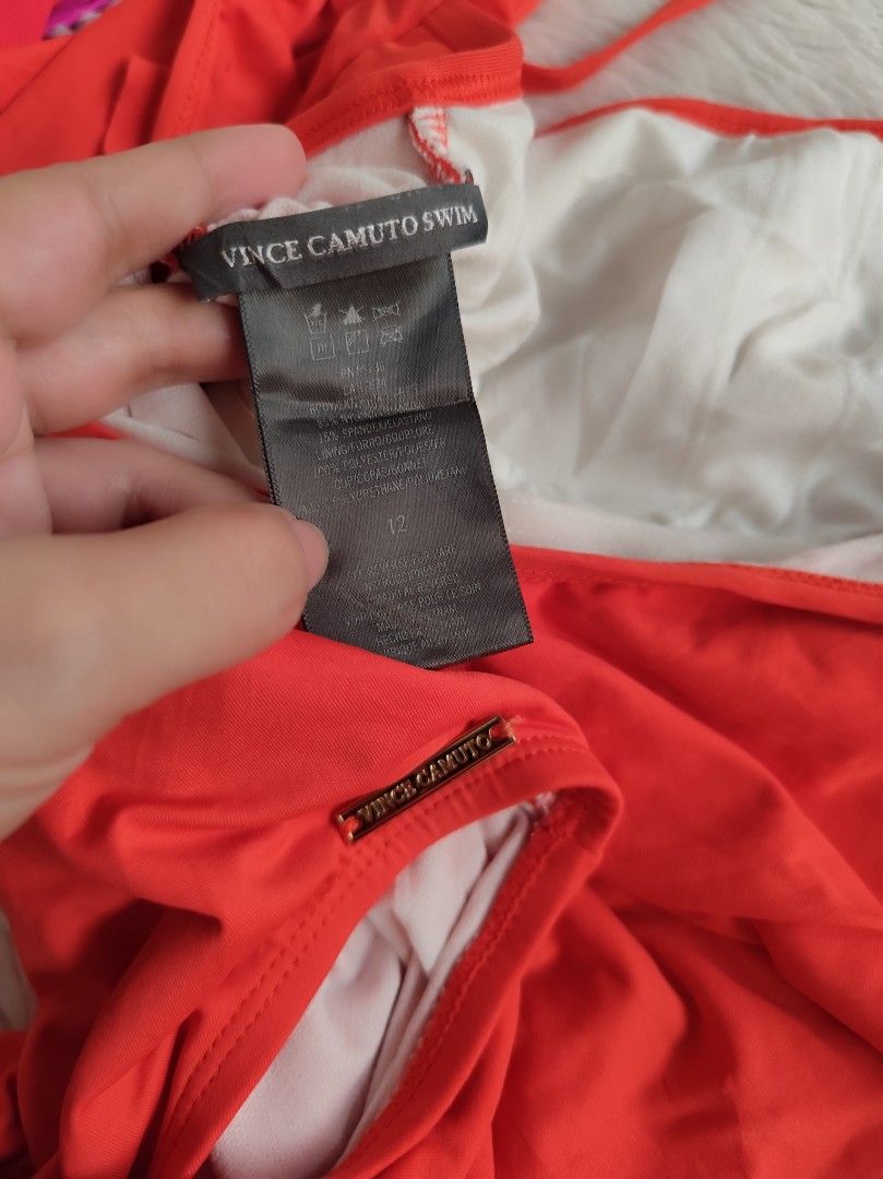 (L) Vince Camuto One Piece Swimsuit (Category: Bikinis & Swimsuits) located in Paranaque City. Submitted by tanz2014 (Listing ID 1463745232, Image 3). Description: 🥀𝐒𝐔𝐏𝐄𝐑 𝐆𝐀𝐍𝐃𝐀 𝐍𝐈𝐓𝐎🥀 🌻Like New🌻 🌼Brand: VINCE CAMUTO ➡️Padded 🌸Size: Large 💸Mine: P449 🔺All Items are PRELOVED in good condition. 🔺Please do manage your expectations. 🔺WASH before USE‼️ 🔺BUY at your own RISK‼️ ❌NO RETURN, NO EXCHANGE POLICY❌ 🚫BOGUS BUYER/JOY RES