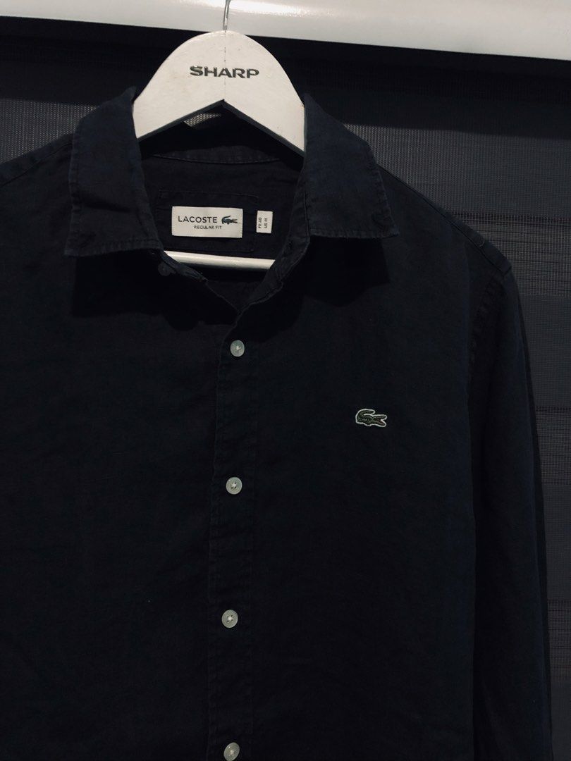 Lacoste Pangmayaman (Category: Formal Shirts) located in Tumauini. Submitted by joshtan0812 (Listing ID 1463787095, Image 3). Description: Dimes 22x28 Color rate 9/10 Complete tags✅ Good condition Plain color.