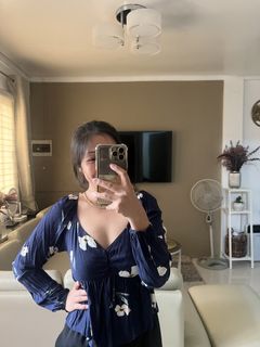 (Category: ) located in . Submitted by liamandmommycloset (Listing ID 1463758793, Image 1). Description: .