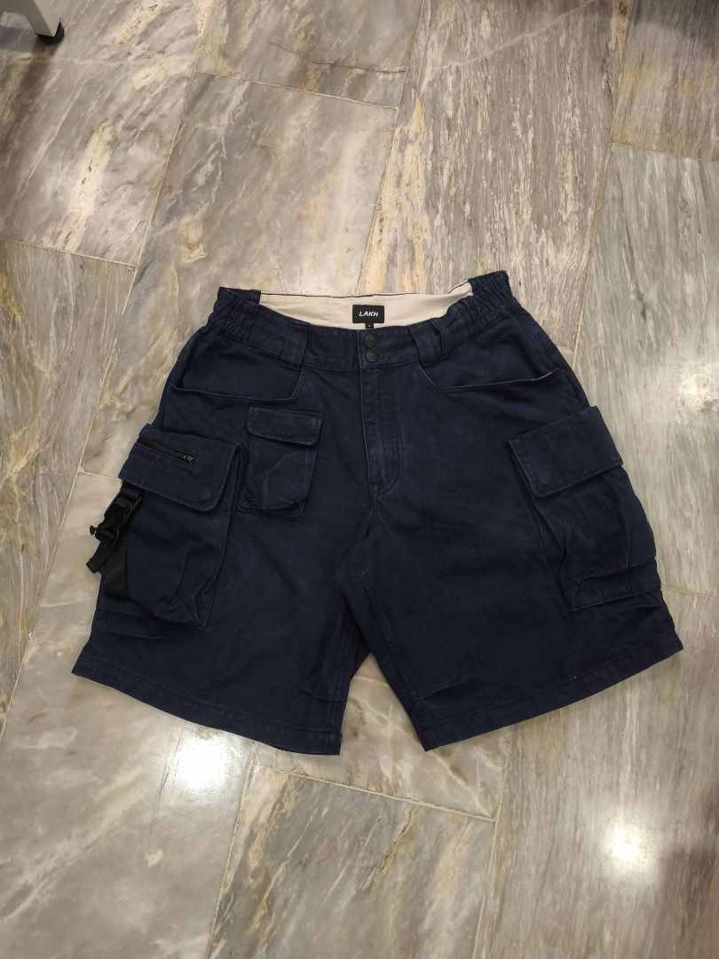 Lakh Multipocket Short (Category: Shorts) located in Lucena. Submitted by 0174.archive (Listing ID 1463784414, Image 1). Description: very good used condition 9/10 condition rating size L on tag Actual Measurements (inches) Waist: 15.5-17 / 31-34 around Length: 21.5 Leg opening: 13.5 Message before buying. Items are pre-loved / second hand used. Manage your expectations. Buy with confidence. No return no exchange. Additional Shipping Fee Ship via