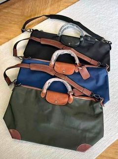 (Category: ) located in . Submitted by bagsandmanymanymore1 (Listing ID 1463794795, Image 1). Description: .