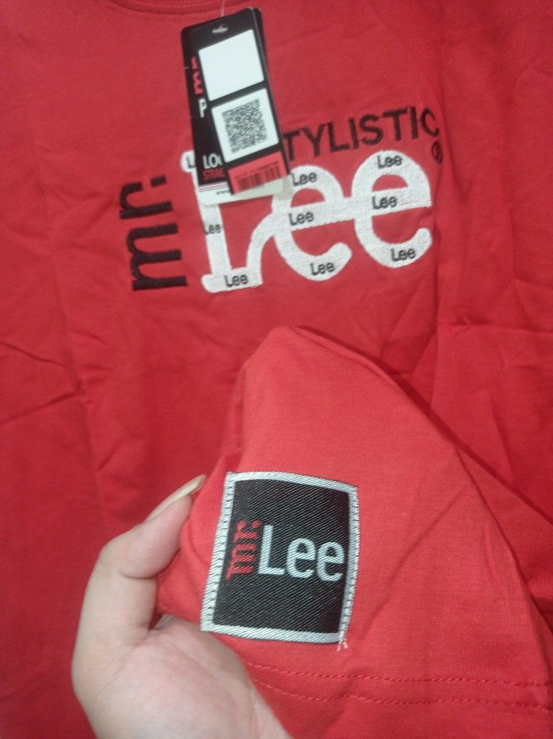 Lee Stylistic Red Tee (Category: Tshirts & Polo Shirts ) located in Pasig City. Submitted by pureselectionapparel (Listing ID 1463757928, Image 2). Description: Lee Stylistic Red Tee 🏷️ Size large on tag Medium best fit only Dimes: 20width 27.5length Brand New (not thrift item) Excellent Condition No hidden issue 380 plus ship Location: Pasig City.