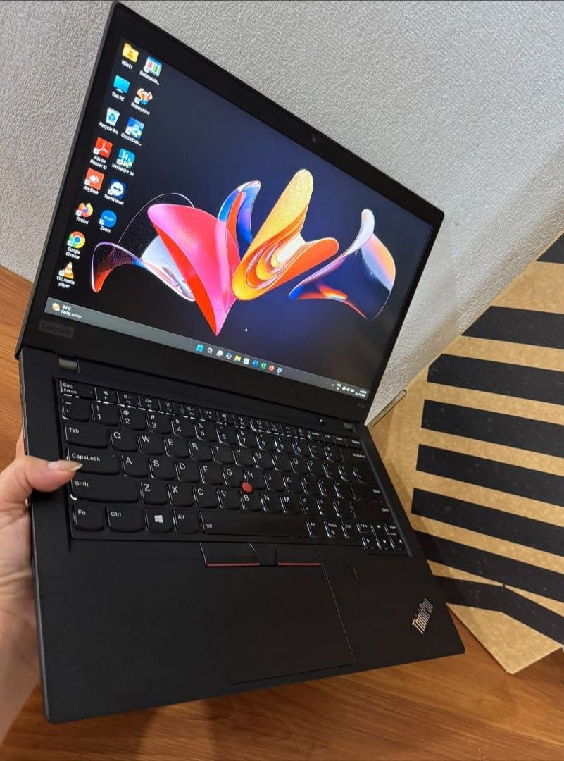 🎯LENOVO THINKPAD P14s 🎯 (Category: Laptops & Notebooks) located in Manila. Submitted by lonelyme_1986 (Listing ID 1463865481, Image 2). Description: ‼️TOUCHSCREEN with MID GAMING ‼️ 📌 I7 10TH GEN BACKLIT KEYBOARD LAPTOP FOR SALE📌 (6PCS AVAILABLE ) PRICE: 19,999 👉16/256 🎯LENOVO THINKPAD P14s 🎯 CORE I7 -10610U CPU @2.30GHz (10TH GENERATION) 256SSD 16GB MEMORY DUAL HARDISK 8.1GB INTEL UHD GRAPHICS 10GB NVIDIA QUADRO P520 BUILT-IN CAMERA WIFI 