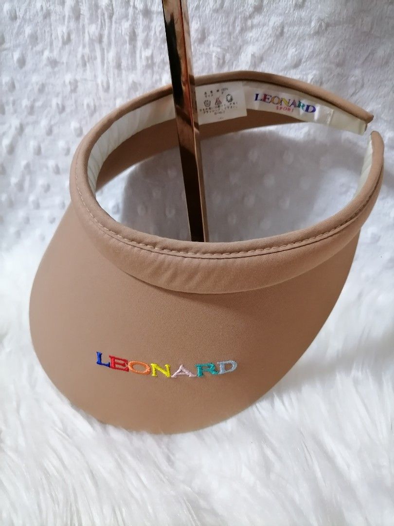 Leonard Sun Visor Cap (Category: Luxury Accessories) located in Butuan. Submitted by az-branded.items (Listing ID 1463809388, Image 2). Description: Will fit small to medium Like new- ready to wear Authentic item From Japan.