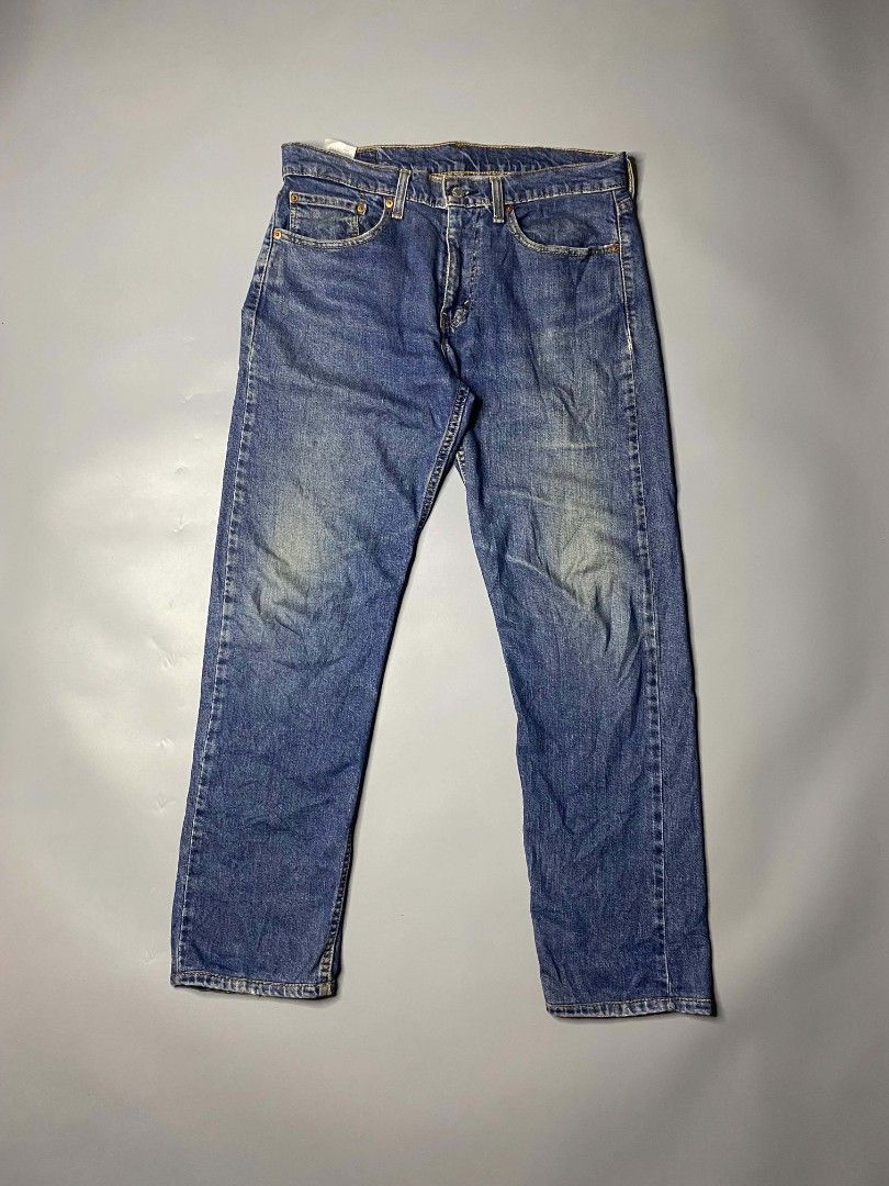 Levi's 502 Regular Taper Jeans W32 L32 (Category: Jeans) located in Ajuy. Submitted by quickcrystal-effaca (Listing ID 1463877833, Image 3). Description: - Classic blue Levi's 502 jeans - Size: 32 Waist, 32 Length - Fit: Regular with a taper - Style: Perfect for everyday wear.