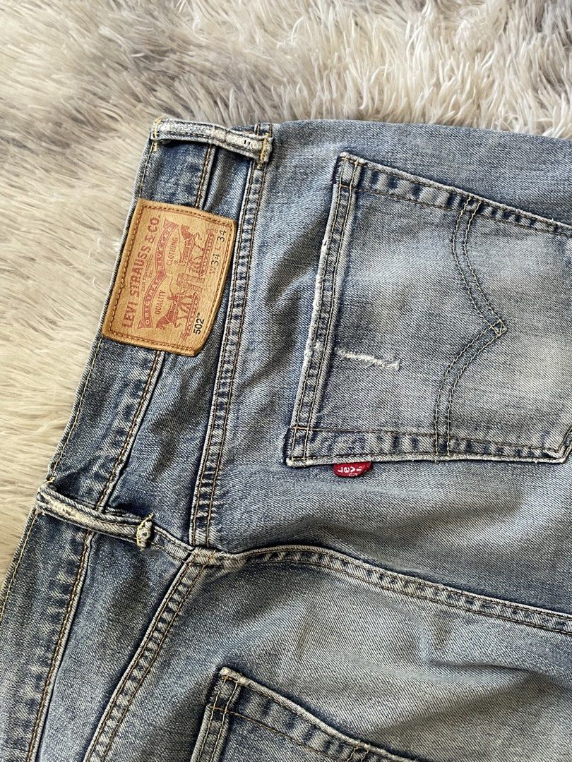 LEVIS 502 SELVEDGE PANTS (Category: Jeans) located in Roxas City. Submitted by thrift_by_tons (Listing ID 1463885957, Image 2). Description: LEVIS 502 SELVEDGE Dimes: Waist: 35 Length: 43 Leghole: 7 Price: 900 + sf 📍Roxas City, Capiz 5800 🔫 Payment via Gcash 🔫Payment First Policy .
