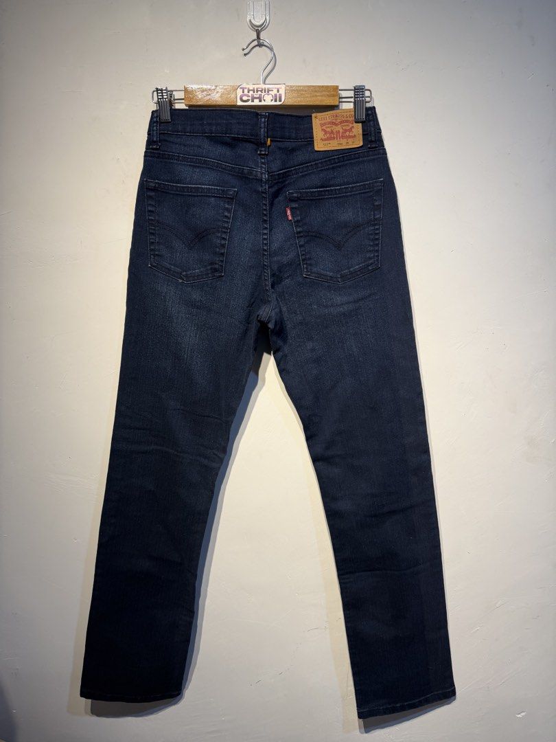 LEVIS 511 (Category: Jeans) located in Carmen. Submitted by thriftnichoii (Listing ID 1463838863, Image 1). Description: Levis 511 29-30x39.