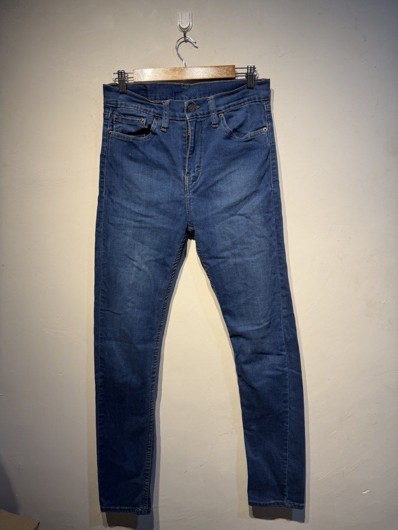 Levis 511 (Category: Jeans) located in Carmen. Submitted by thriftnichoii (Listing ID 1463839408, Image 2). Description: Levis 511 30-31x41.