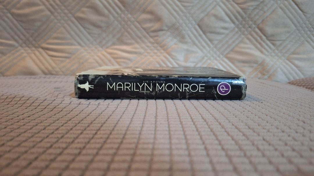 Life in Pictures: Marilyn Monroe (Category: Storybooks) located in Manila. Submitted by marcus_bookshop (Listing ID 1463792865, Image 3). Description: Life in Pictures: Marilyn Monroe - 500 Pesos DM for more photos.