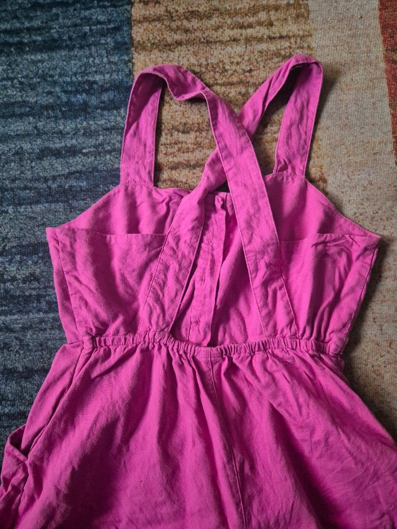 LILAC LINEN ROMPER (Category: Rompers) located in Dumaguete. Submitted by mamahhhmia (Listing ID 1463775087, Image 3). Description: US BRAND LILAC LINNEN ROMPER. SIZE MEDIUM. SELLER'S HEIGHT IS 5'7. 60KG. SIZE 6-8 IN H&M. 📌LOCATION: DUMAGUETE CITY 📌MOP: GCASH ONLY 📌COURIER: JNT FLAT RATE OF P90 FOR SMALL POUCH. TY.