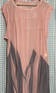 (Category: ) located in . Submitted by designerbrandsforless (Listing ID 1463872791, Image 1). Description: .