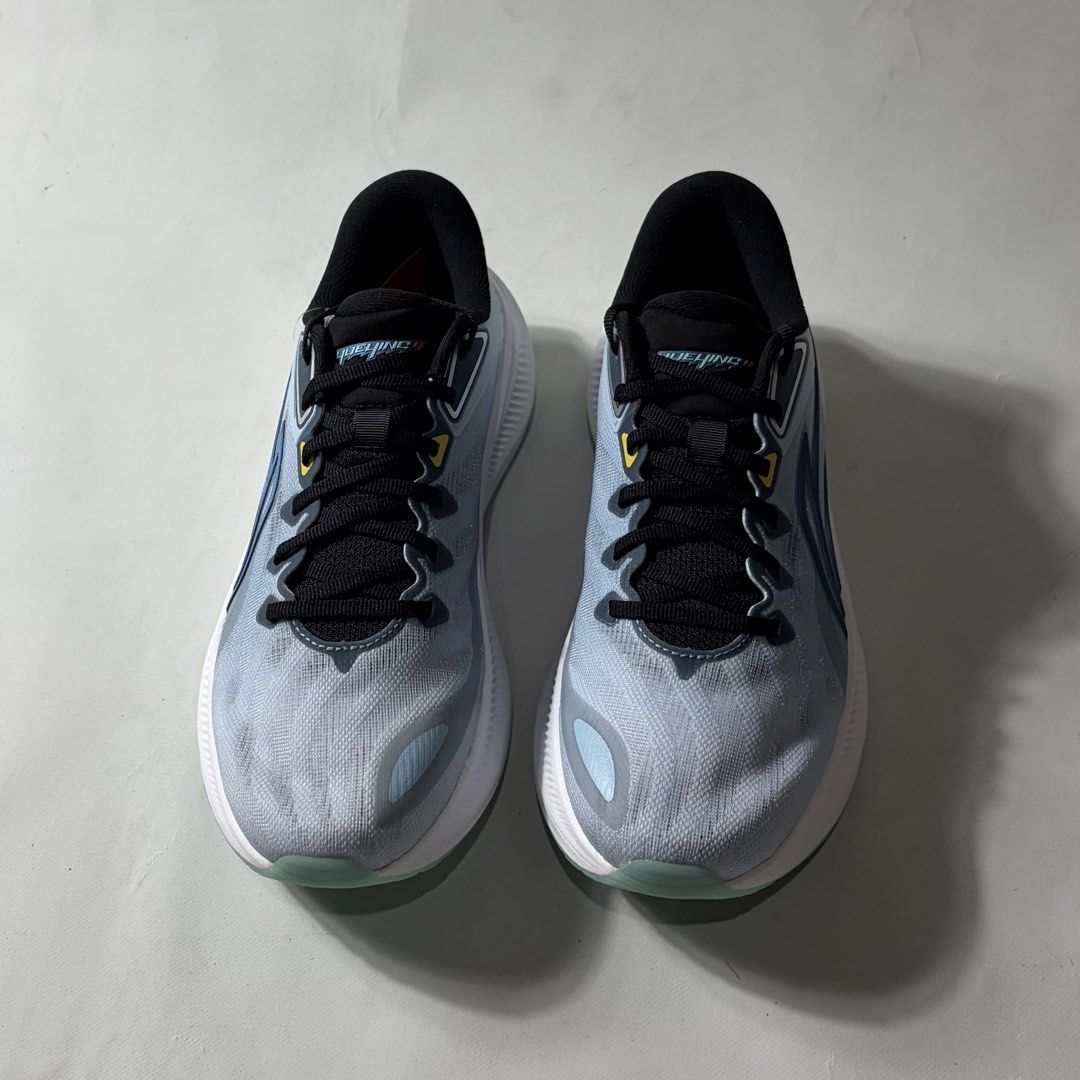 Li-ning running shoes (Category: Sneakers) located in Baguio. Submitted by suffering (Listing ID 1463926356, Image 2). Description: Baguio location .