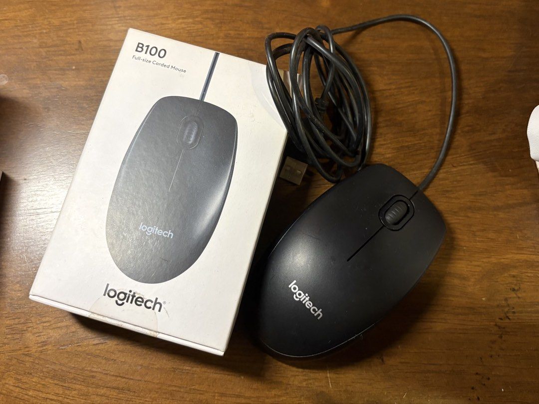 Logitech B100 Full-size Corded Mouse (Category: Mouse & Mousepads) located in Manila. Submitted by tsukkisell (Listing ID 1463919507, Image 2). Description: - Logitech B100 Corded Mouse - Full-size design for comfortable grip - Easy Plug and Play setup (no software needed) - Compatible with Windows, Mac, and Linux operating systems - Reliable performance for daily tasks - Ideal for office or home use 🔸 RFS: used lightly, bought a new mouse soon 
