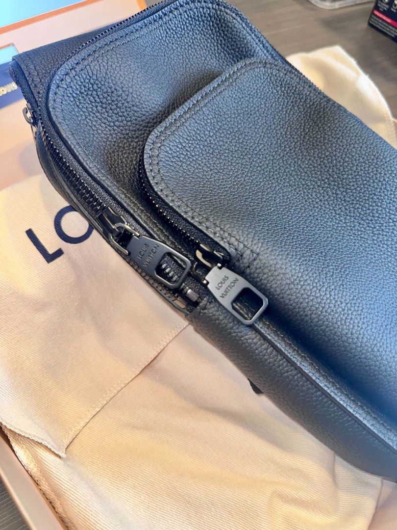 Louis Vuitton Avenue (Category: Sling Bags) located in Manila. Submitted by tarahlito45496 (Listing ID 1463897098, Image 3). Description: PERSONAL ITEM: For sale: Louis Vuitton Avenue Slingbag PM Opened but never been used (Gift) Comes with Original Box, Paper bag, Dust bag, Material card, Ribbon and Winged paperweight Trunk ✨AUTHENTIC✨ Original price: Last photo. 📍QC AREA.