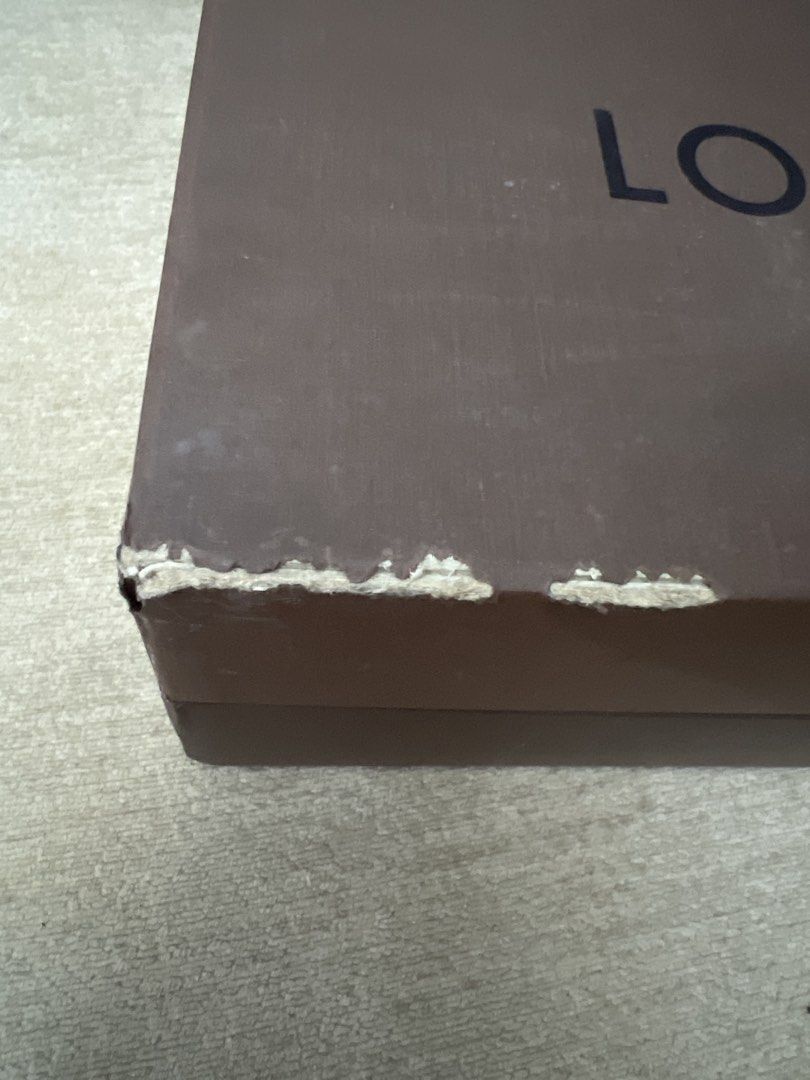 Louis Vuitton BOX ONLY PRELOVED (Category: Luxury Bags & Wallets) located in Makati City. Submitted by carullee (Listing ID 1463875614, Image 3). Description: Preloved japan sourced lv box only Dimension (LWH) 17x14x4.5 inches Repaired corners as shown on photos .