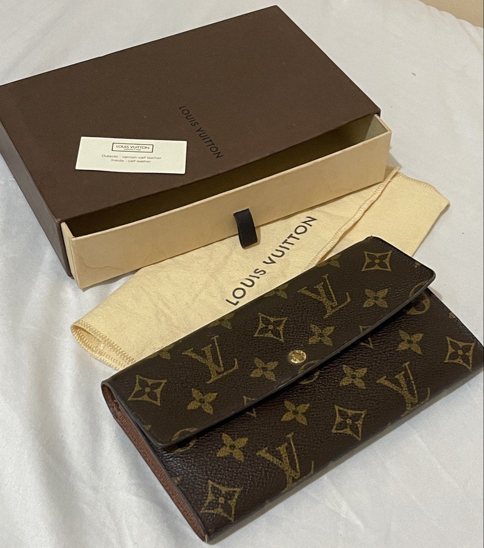 Louis Vuitton Monogram Canvas Long Wallet (Category: Luxury Bags & Wallets) located in Cavite. Submitted by mayannemalunes (Listing ID 1463880062, Image 1). Description: Authentic Louis Vuitton Monogram Wallet Message me for any questions .