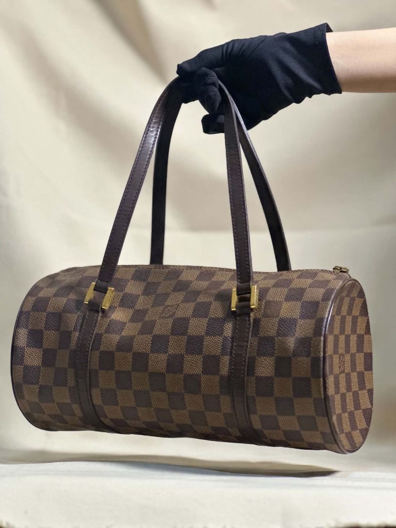 Louis Vuitton Papillon (Category: Luxury Bags & Wallets) located in Caloocan City. Submitted by anewchapterluxx (Listing ID 1463775142, Image 1). Description: LV Damier Ebene Papillon 30 Tote Bag INCLUSIONS: - certificate of authenticity - provided dust bag CONDITION: B+ Rank 8/10 (Good Condition) - Authentic Louis Vuitton Papillon - Classic Damier Ebene Exterior - Interior Lining: Reddish-Orange - Zipper: Brass.