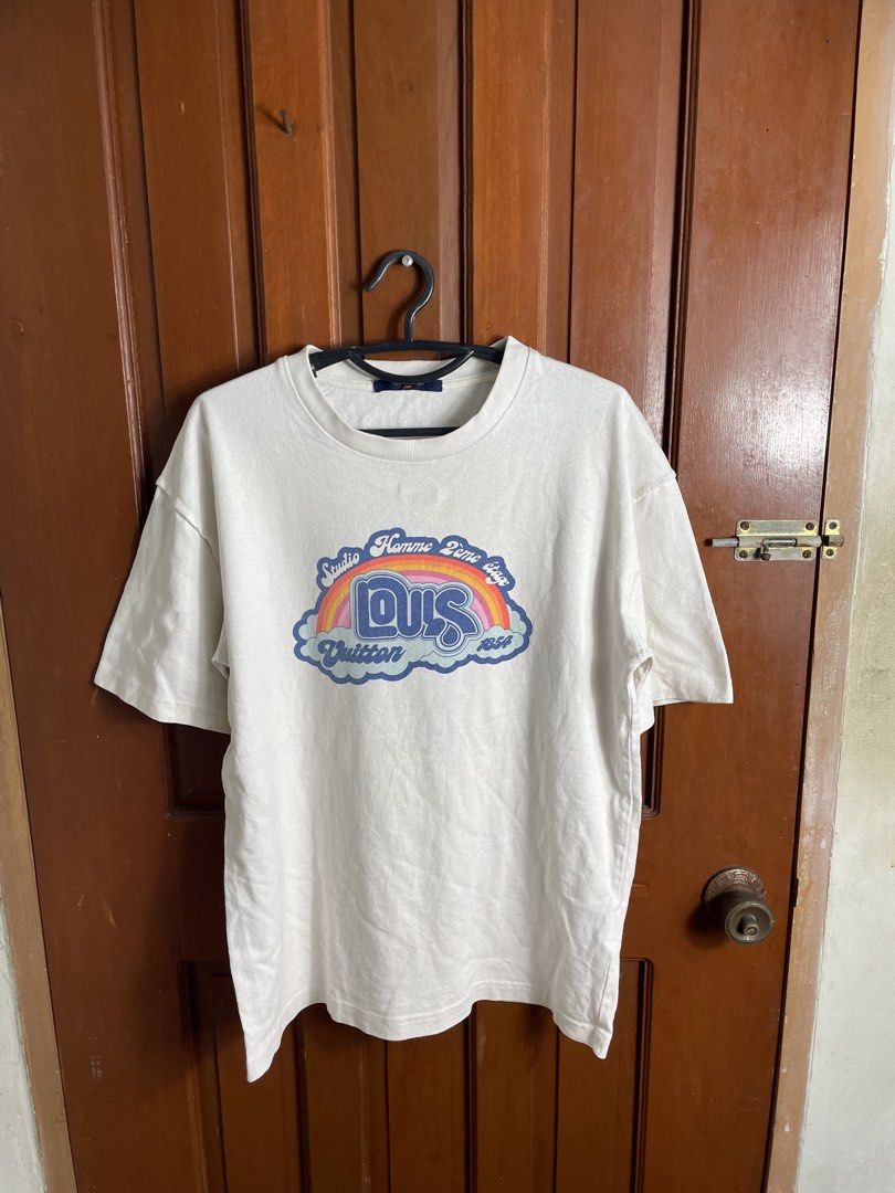 Louis vuitton tee (searchable) (Category: Luxury Apparel) located in Urdaneta. Submitted by northdrops_asian (Listing ID 1463874402, Image 1). Description: Excellent .