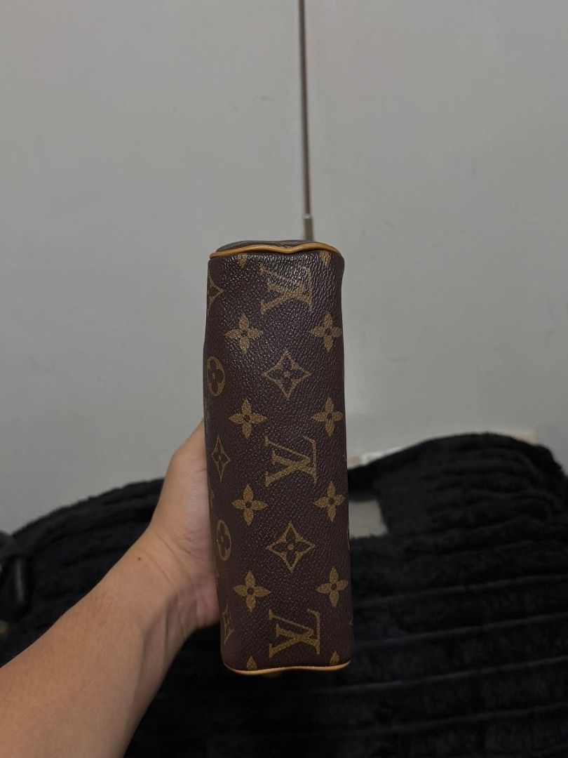 Louis Vuitton Vintage Monogram Omotesando Box bag (Category: Shoulder Bags) located in Paranaque City. Submitted by glendalecollection (Listing ID 1463883113, Image 2). Description: ・Iconic Monogram canvas with contrast vachetta leather strap ・Elegant red interior lining adds a pop of luxury ・Compact yet structured — fits all your daily essentials ・Lightweight and versatile for both day and night use .