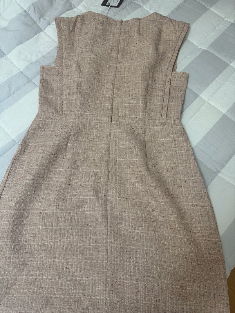Love Bonito (Category: Dresses) located in Manila. Submitted by supermommm (Listing ID 1463895813, Image 2). Description: .