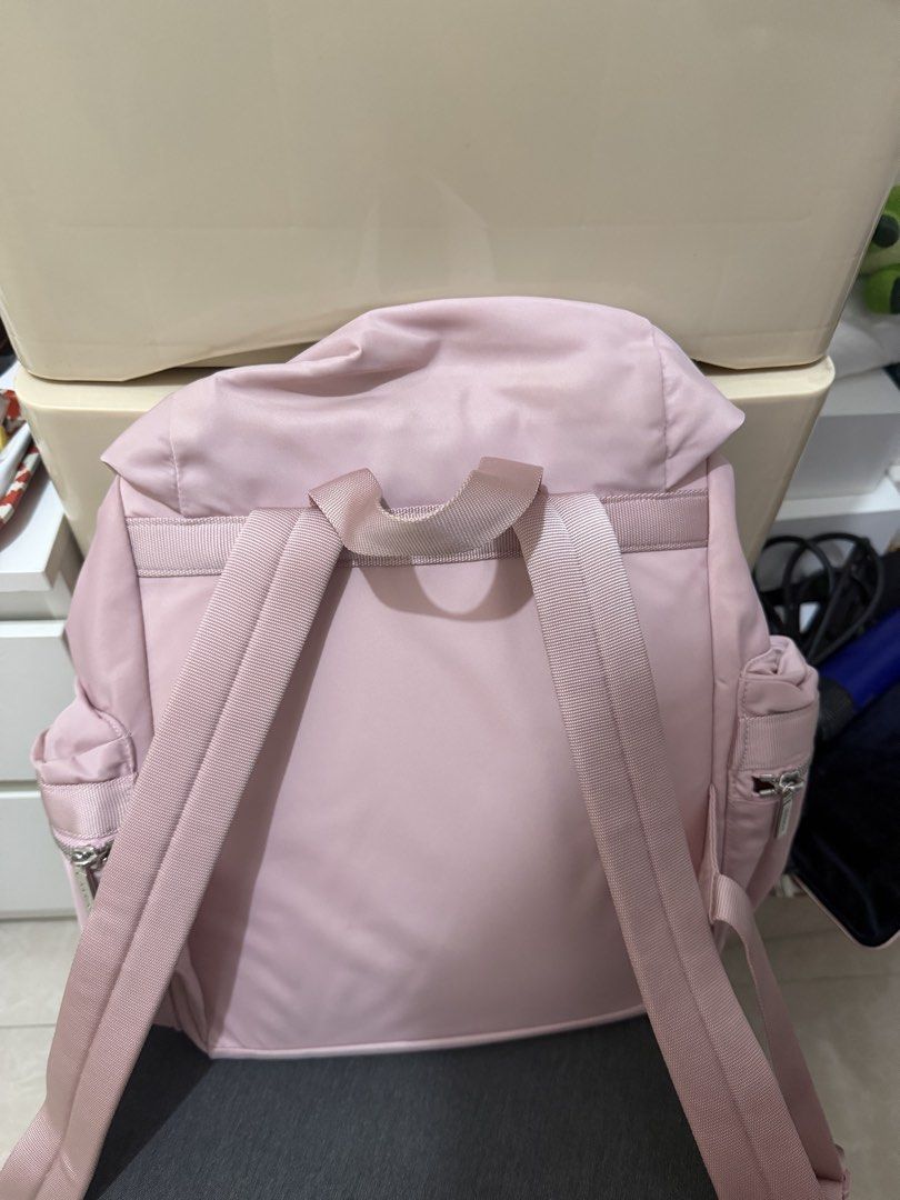 Lululemon Wunderlust Backpack 14L small (Category: Backpacks) located in Paranaque City. Submitted by pumpkin1210 (Listing ID 1463867115, Image 2). Description: .