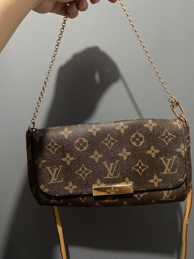 LV Favourite (Category: Cross-body Bags) located in Batangas. Submitted by bagstolove2.0 (Listing ID 1463896255, Image 2). Description: With code.