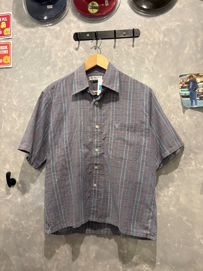 Lyle & Scott Checkered Crop Polo (Category: Tshirts & Polo Shirts ) located in Quezon City. Submitted by outofhabits_store (Listing ID 1463858623, Image 1). Description: Size: Medium on tag Width: 21 inches Length: 24 inches Buy 2 items worth 600 pesos and get them for 1,000 Payment method: GCash Shipping options (shouldered by buyer): J&T 3-7 days, Lalamove or Grab within the day Location: Quezon City Please manage your expectations as this item