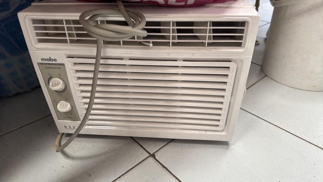 Mabe Window Type Air Conditioner MEV05VV 6000BTU (Category: Air Conditioning and Heating) located in Marikina City. Submitted by tepmanalo (Listing ID 1463788452, Image 1). Description: - Mabe Window Type Air Conditioner - Model: MEV05VV - Cooling Capacity: 6000 BTU - Voltage: 230V, 60Hz - Refrigerant: R32 (0.22kg) - Features: IPX4 Moisture Protection - Ideal for cooling down rooms - Please check photos for more details.