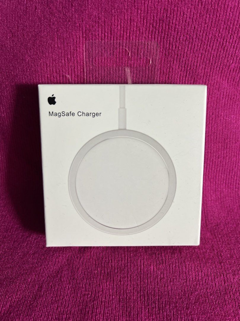 MAGSAFE CHARGER APPLE (Category: Chargers & Cables) located in Manila. Submitted by as_onlineshop11 (Listing ID 1463885499, Image 1). Description: .