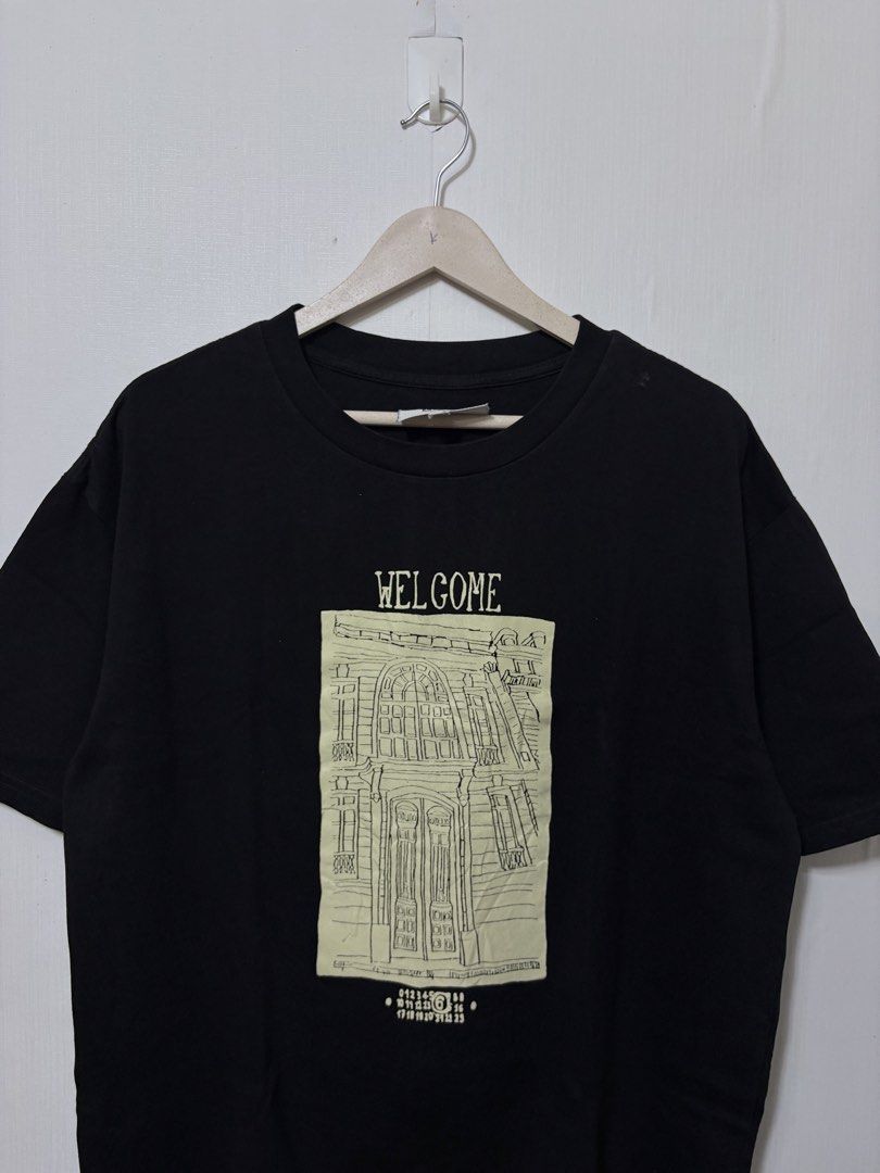 Maison margiela WELCOME tee (Category: Tshirts & Polo Shirts ) located in Iloilo. Submitted by ghettoriches_ (Listing ID 1463868215, Image 2). Description: Maison margiela Large 23x29 Like new No flaws.