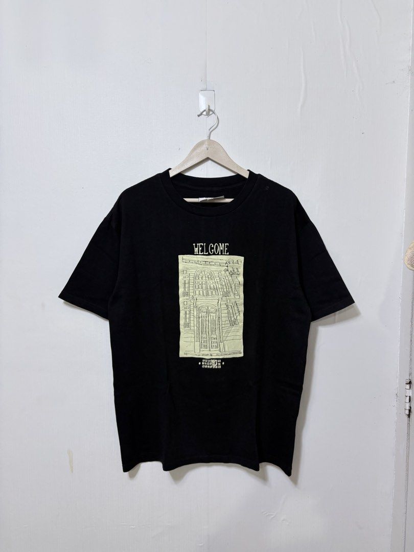 Maison margiela WELCOME tee (Category: Tshirts & Polo Shirts ) located in Iloilo. Submitted by ghettoriches_ (Listing ID 1463868215, Image 1). Description: Maison margiela Large 23x29 Like new No flaws.