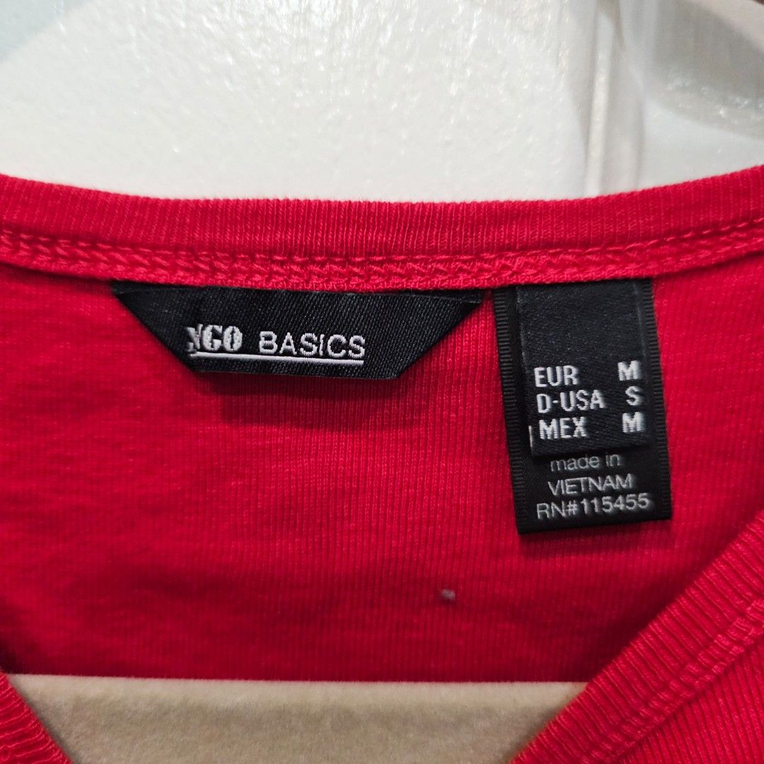 Mango Basics Red T-Shirt Size M (Category: Shirts) located in Makati City. Submitted by goldenbird.001 (Listing ID 1463843222, Image 2). Description: - Mango Basics Red T-Shirt - Classic and simple design - Features Mango logo print on the front - Comfortable fit - Ideal for casual wear.