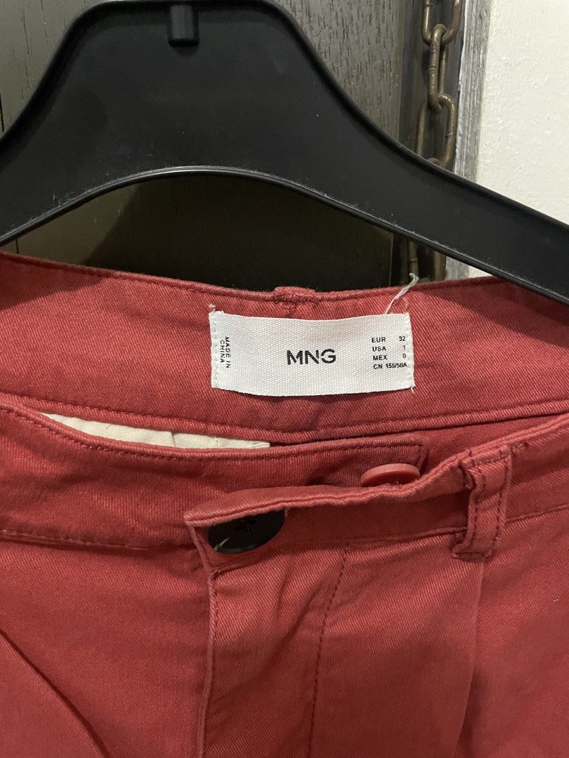 Mango pants (Category: Other Bottoms) located in Manila. Submitted by bbiwan (Listing ID 1463800974, Image 2). Description: issue: small faded black stain .