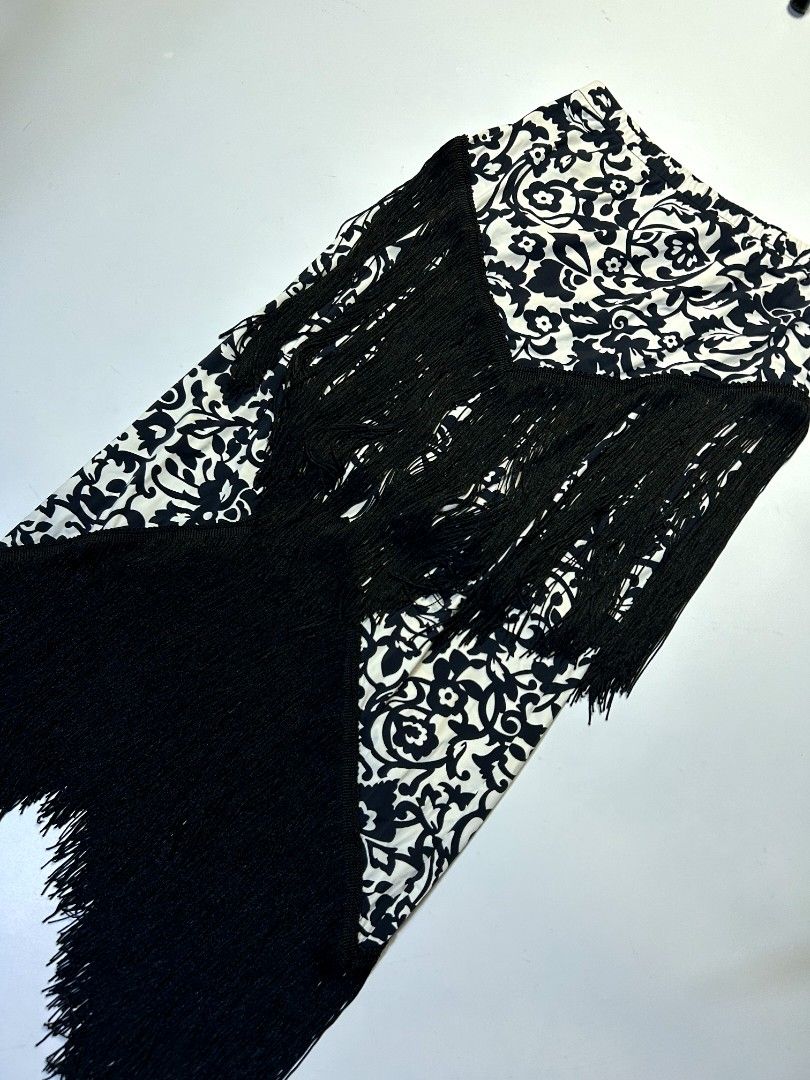 Mantoncillo Pattern Fringe Maxi Skirt (Category: Skirts) located in Marikina City. Submitted by wearablearttt (Listing ID 1463931405, Image 2). Description: 𖨆 LAID FLAT MEASUREMENTS ‎L 32 ‎W 9.5-15 ‎.
