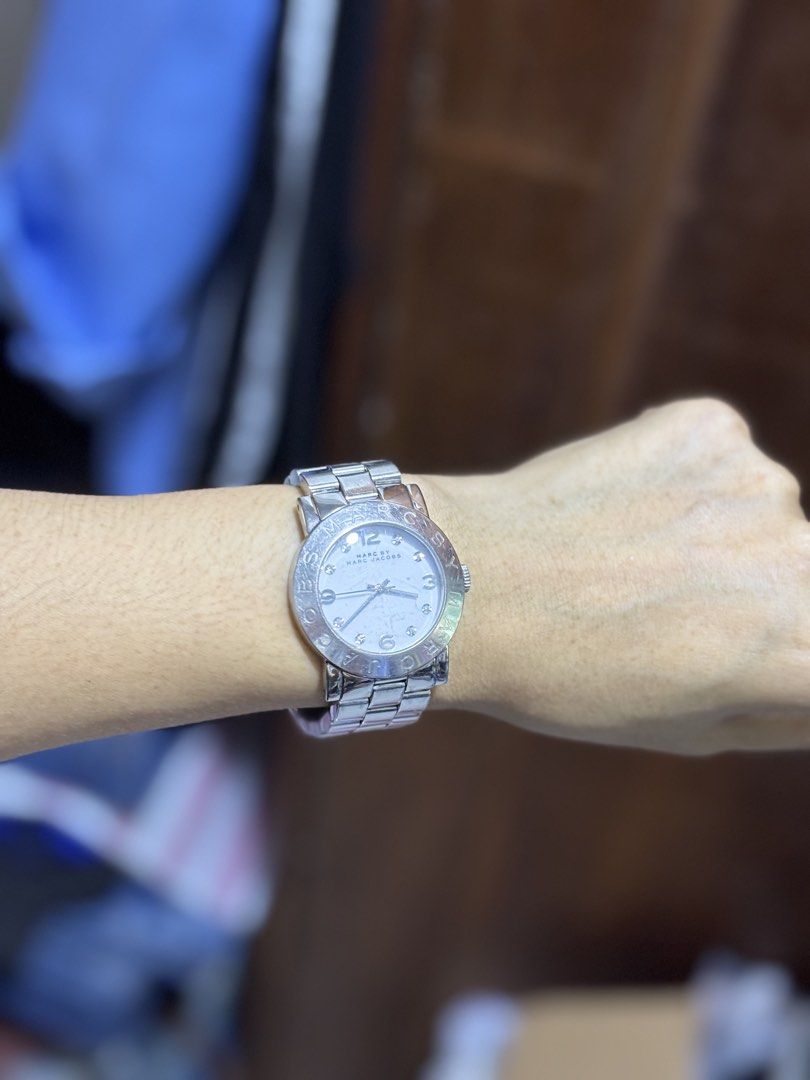 marc jacobs watch (Category: Announcements) located in Calamba. Submitted by aliehs18 (Listing ID 1463936525, Image 2). Description: 💯original comes as is preloved ko po issue hairlines .