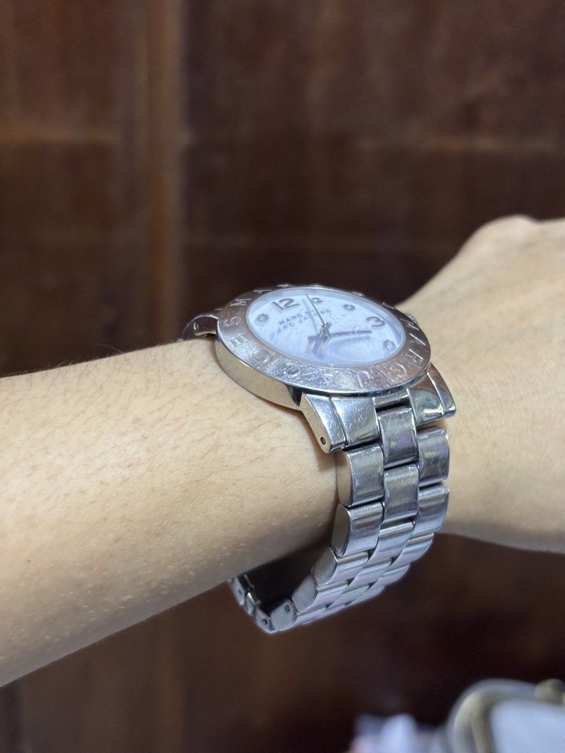 marc jacobs watch (Category: Announcements) located in Calamba. Submitted by aliehs18 (Listing ID 1463936525, Image 3). Description: 💯original comes as is preloved ko po issue hairlines .