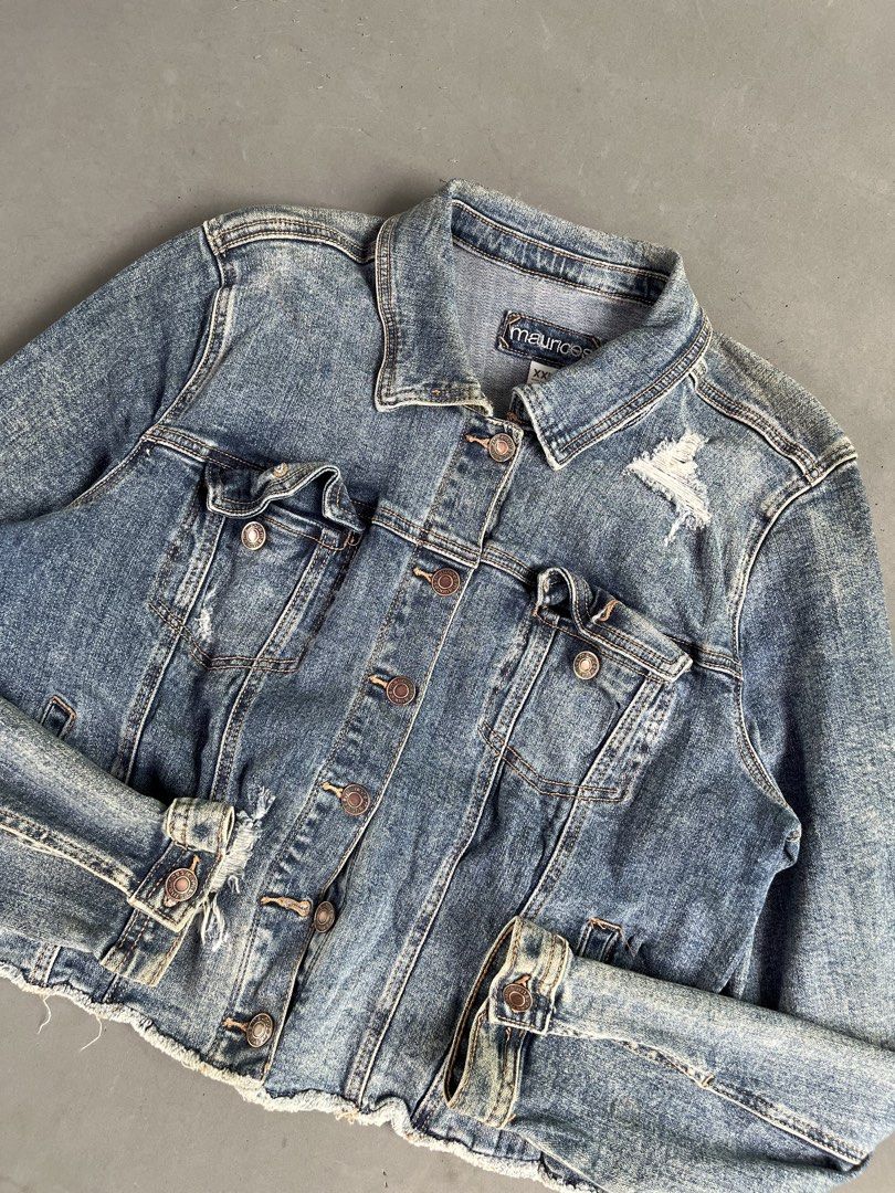 MAURICES DENIM JACKET (Category: Coats, Jackets and Outerwear) located in Quezon City. Submitted by kentstuff (Listing ID 1463832767, Image 2). Description: MAURICES Size XXL On Tag Shoulder-Hem : 20” Pit-Pit : 21” Condition: Excellent CR: 9.8/10 Flaws: ❌ Needwash DISCLAIMER: This is a thrifted item. All brands, logos, and trademarks belong to their rightful owners. We’re here to rehome great pieces — no brand affiliation intended..