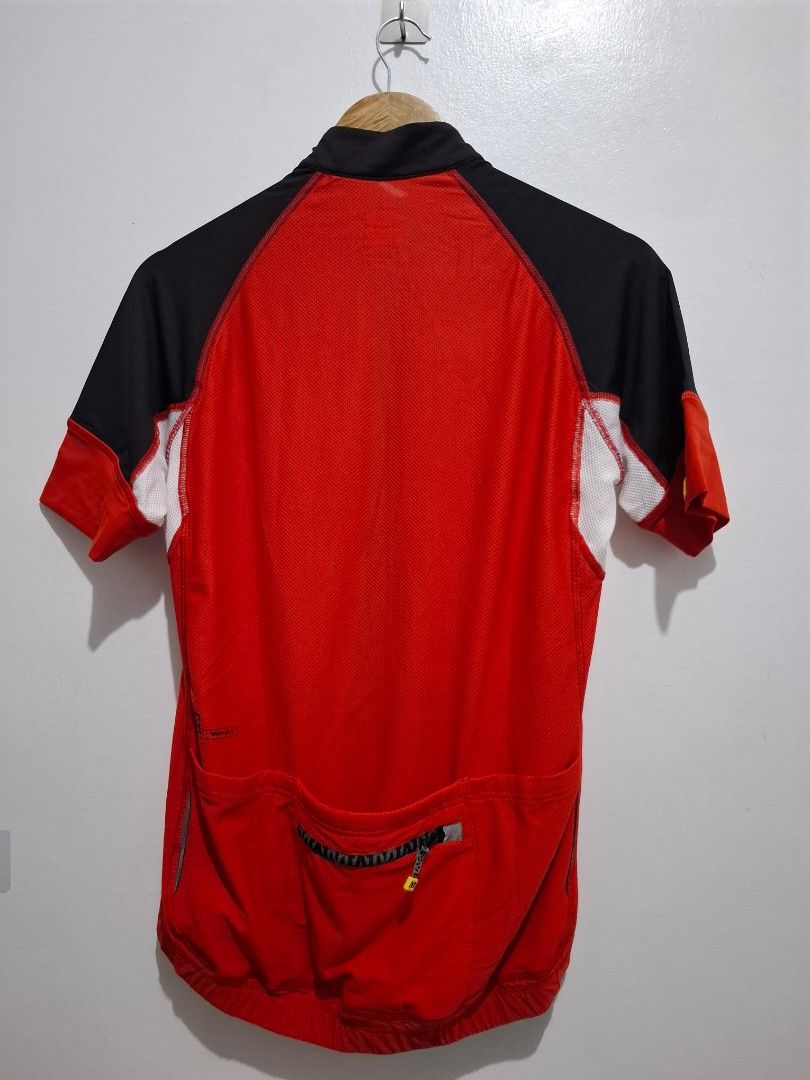 Mavic bike jersey large (Category: Activewear) located in Tarlac. Submitted by christopher.24 (Listing ID 1463869085, Image 2). Description: good as new legit.