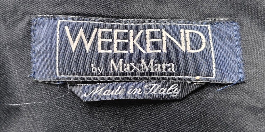 Maxmara double breasted (Italy made)thick cloth (Category: Coats, Jackets and Outerwear) located in Baguio. Submitted by archival_thrifted.ph. (Listing ID 1463772920, Image 3). Description: FOR SALE‼️ .MAXMARA DOUBLE BREASTED .MADE IN ITALY 🇮🇹 .EXCELLENT CONDITION .BEST FIT LARGE .PHP 2500 PLUS SF .COURIER J&T .MOP GCASH .❌❌ COP/COD .BAGUIO AREA .DM FOR SURE BUYER TY.