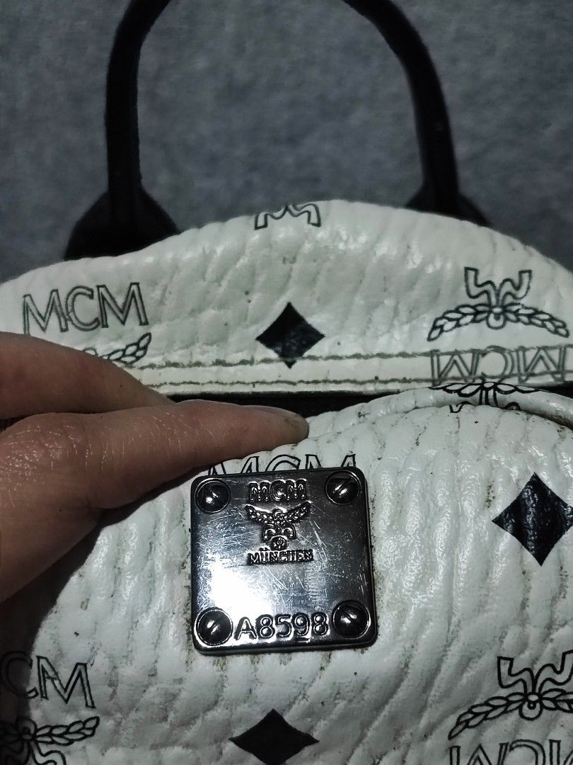 MCM Mini Backpack White Monogram (Category: Luxury Bags & Wallets) located in Baguio. Submitted by jayrgijc52758 (Listing ID 1463747921, Image 3). Description: MCM mini backpack Puwede gawing sling bag Very nice and cute 1k.