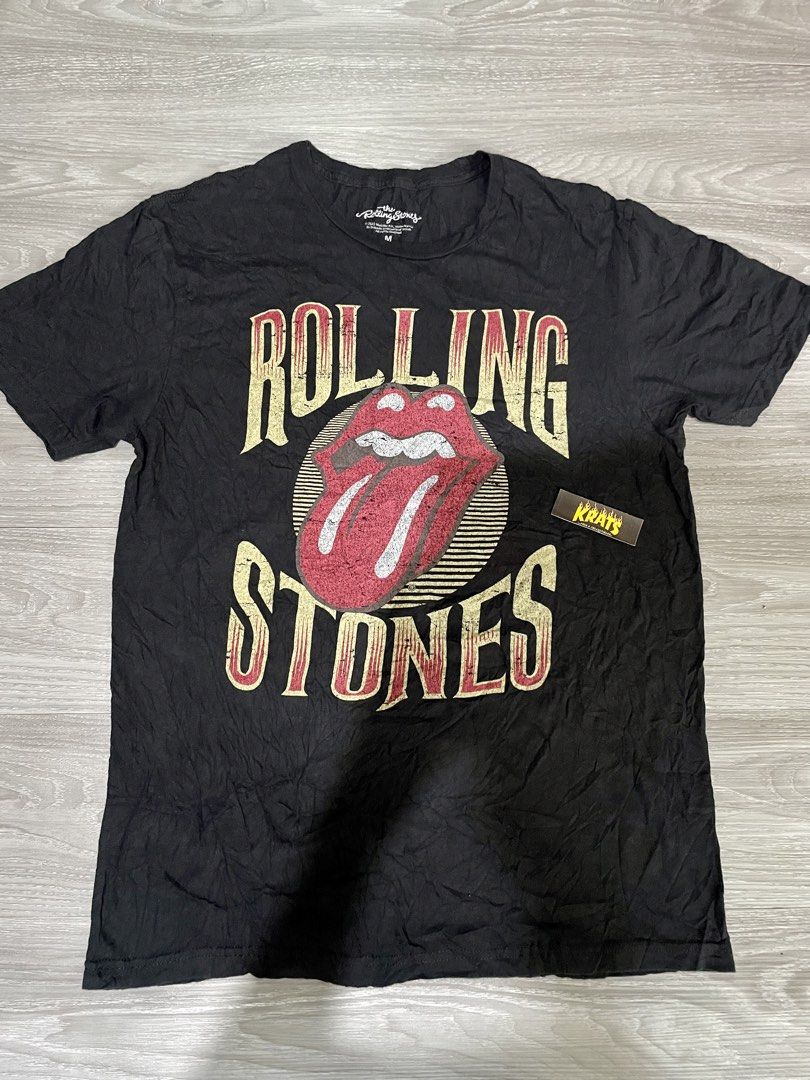 Medium Rolling Stones Tees (Category: Tshirts & Polo Shirts ) located in Bacolod City. Submitted by kRatoYs24 (Listing ID 1463742408, Image 1). Description: Ukay Fresh Items Band Shirt Rolling Stones Medium - 19.5 W / 28L Good Con / Ukay Fresh Wash Nyo Na Lang Paymwnt Via Gcash 550 Only Bacolod City ( Freeship Nationwide Via Lbc Pick Up Branch Sa Malayo ).