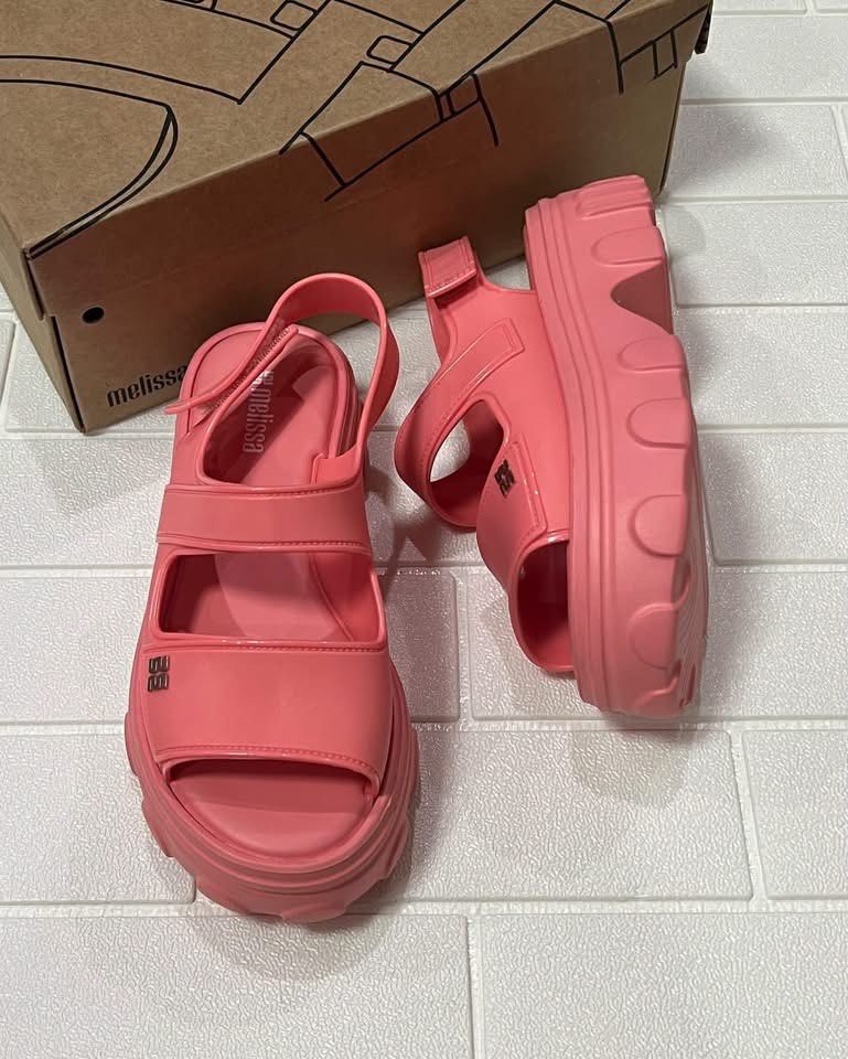 Melissa Ella Move Platform US5,7,8,9 (Category: Flats & Sandals) located in Taguig. Submitted by melissacollection.ph (Listing ID 1463747453, Image 1). Description: ALL POSTED SIZES ARE AVAILABLE. BRANDNEW AND COMPLETE INCLUSIONS - 3X MONEYBACK GUARANTEE IF PROVEN FAKE.