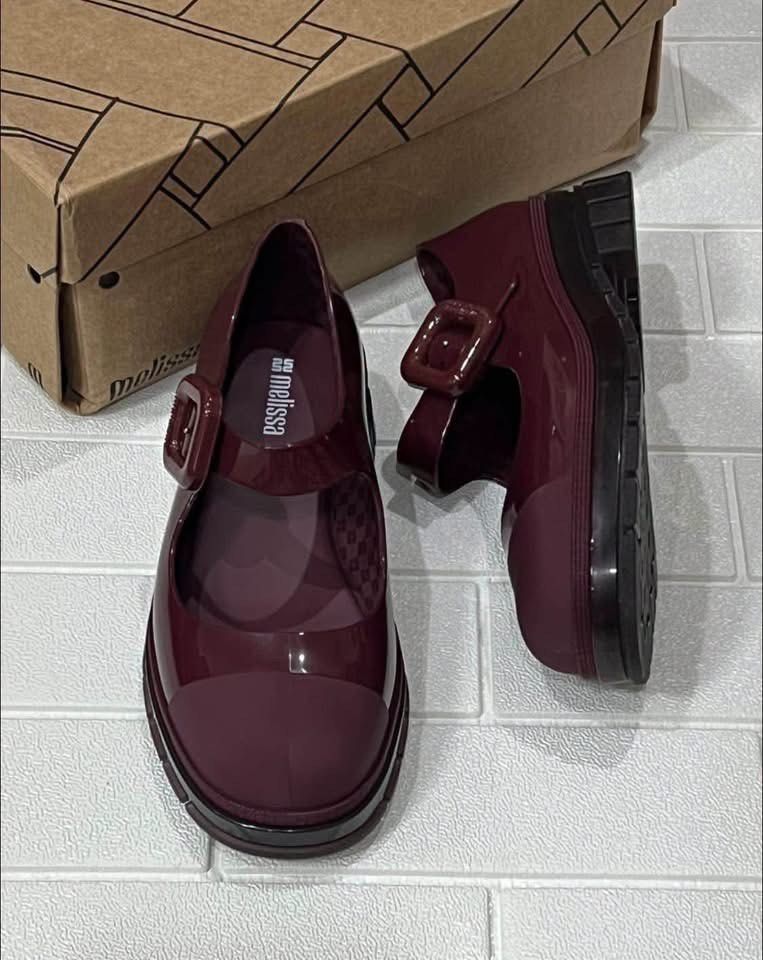 Melissa June US5,6,7,8,9 (Category: Loafers) located in Taguig. Submitted by melissacollection.ph (Listing ID 1463794741, Image 1). Description: ALL POSTED SIZES ARE AVAILABLE. BRANDNEW AND COMPLETE INCLUSIONS - 3X MONEYBACK GUARANTEE IF PROVEN FAKE.