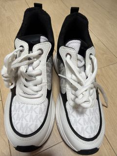 （分類：）位於 。 由 queenog 提交（商品編號 1463850507，圖片 1）。簡介： 。