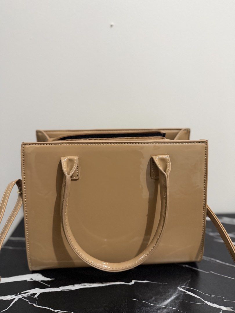 Michalea Sling Bag (Category: Shoulder Bags) located in Las Pinas. Submitted by stockholm05 (Listing ID 1463826173, Image 3). Description: Once used lang — super kinis at alaga! Mukhang brand new pa at walang issue. Classy nude color na bagay sa kahit anong outfit. .