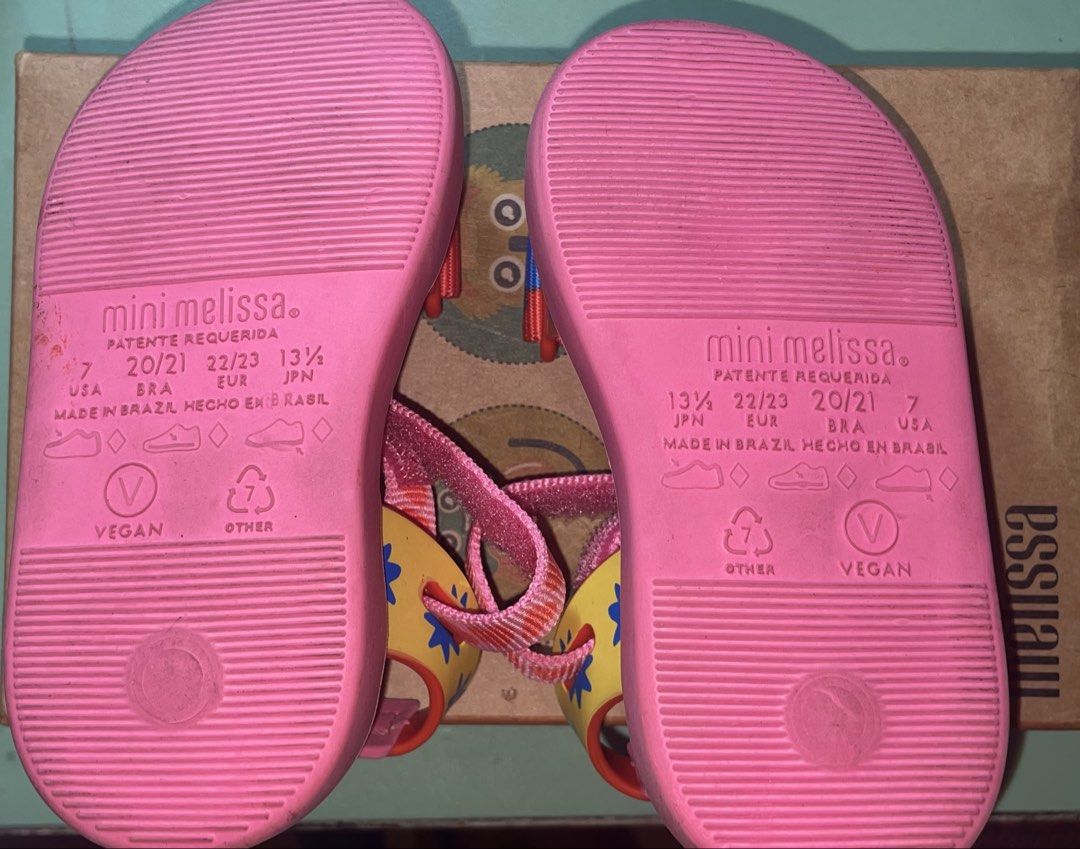 Mini Melissa Fabula Sandals Size 7 USA (Category: Babies & Kids Fashion) located in Manila. Submitted by mamallorym78761 (Listing ID 1463841846, Image 2). Description: - Barely used - Negotiable - Pm for more info or pictures.