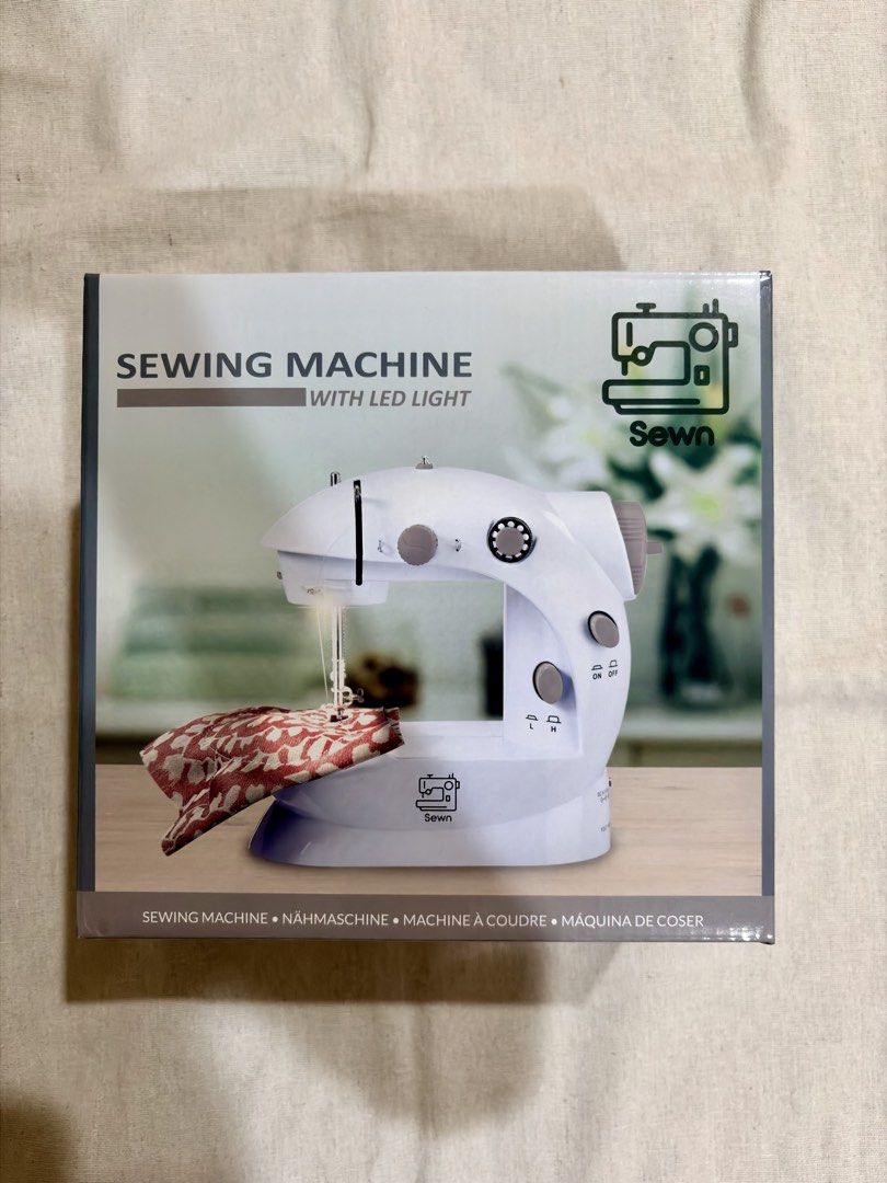 Mini Sewing Machine with Led Light (Never Used) Opened only to take pics (Category: Other Stationery & Craft) located in Silang. Submitted by delulubean (Listing ID 1463750228, Image 1). Description: New and Never Used - lalamove or j&t delivery 📍Silang, Cavite.