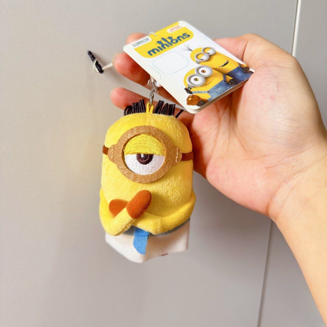 Minion Despicable Me “Stuart” Charm Plush with Papertag (Category: Plushies & Soft Toys) located in Manila. Submitted by ashyyel_ (Listing ID 1463919562, Image 1). Description: .
