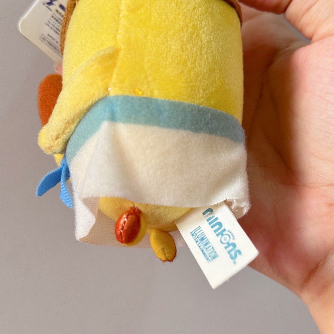 Minion Despicable Me “Stuart” Charm Plush with Papertag (Category: Plushies & Soft Toys) located in Manila. Submitted by ashyyel_ (Listing ID 1463919562, Image 3). Description: .