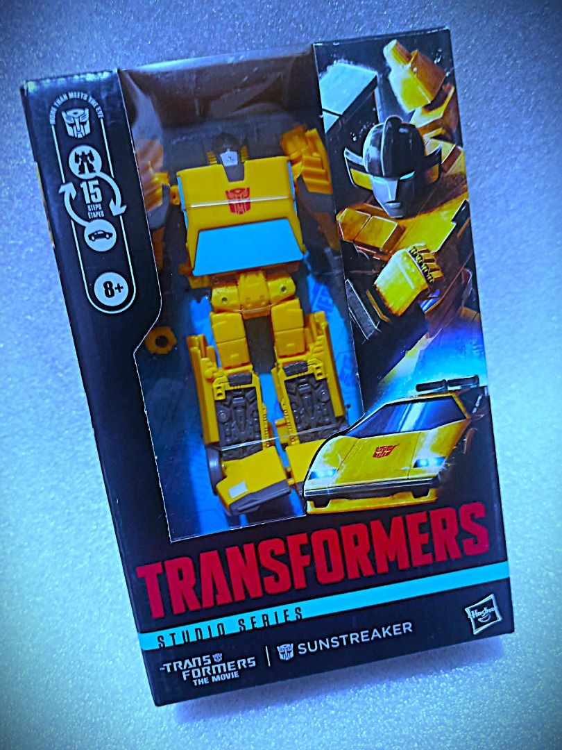 MISB SS SUNSTREAKER Deluxe Class Hasbro Autobot Transformers (Category: Kids Toys) located in Pasay City. Submitted by Chariselyn (Listing ID 1463875592, Image 1). Description: MISB SS SUNSTREAKER (2,300+sf) Deluxe Class Hasbro Autobot Transformers Series: Studio Series The Transformers: The Movie (reissue), 2026 Scale: 6 inches Stock: 1 Box Condition: 10/10 Issues: 0 Accessories: complete Mode of Payment: GCash or through your rider Shipping opt